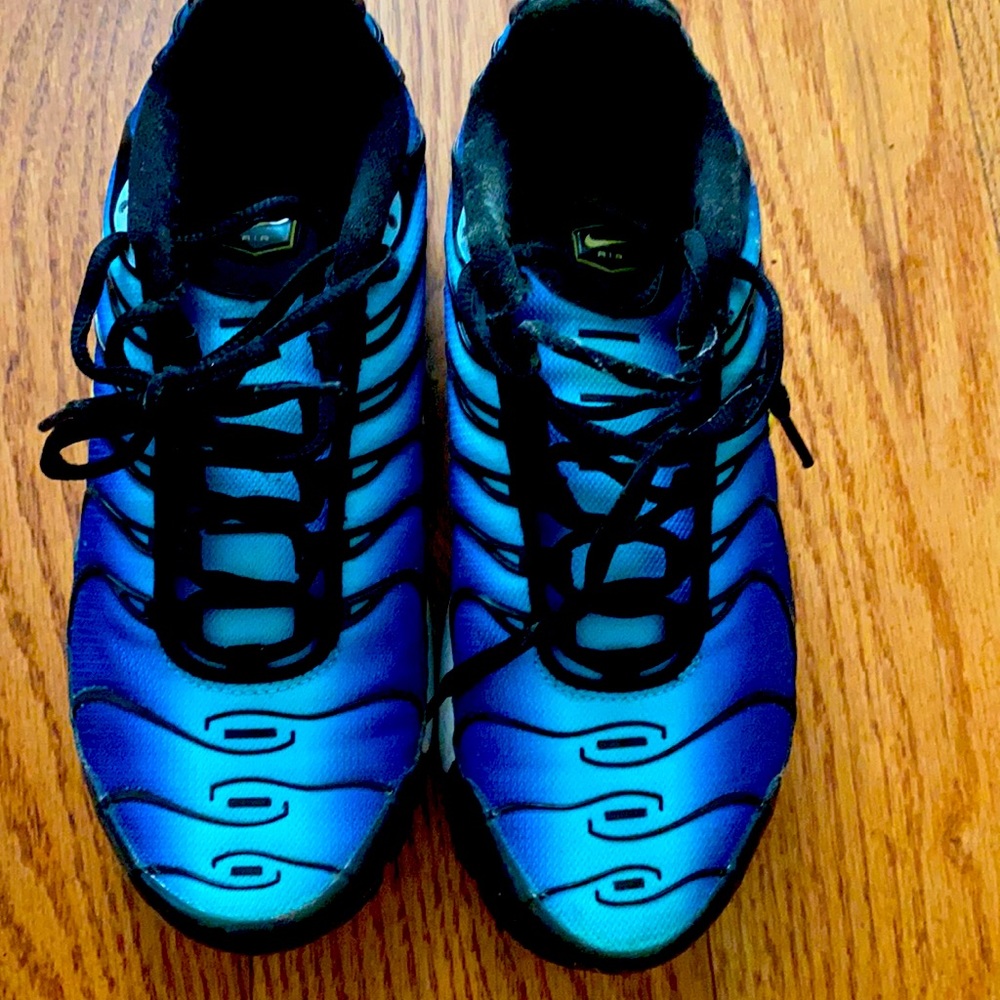 Running sneakers sporty